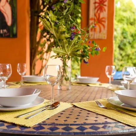 Villa Lotus Verde - Spacious 6 Bedroom In Aroeira - Pool Table And Private Pool