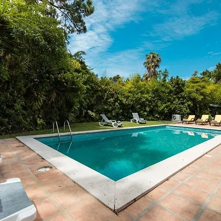 Lotus Verde - Spacious 6 Bedroom In Aroeira - Pool Table And Private Pool *