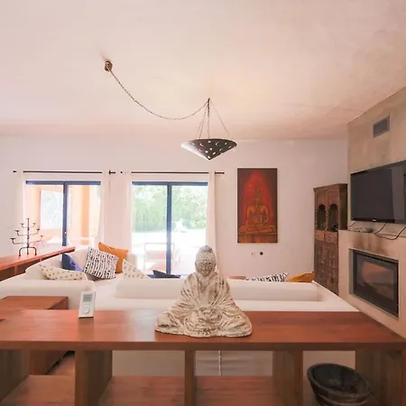 Villa Lotus Verde - Spacious 6 Bedroom In Aroeira - Pool Table And Private Pool