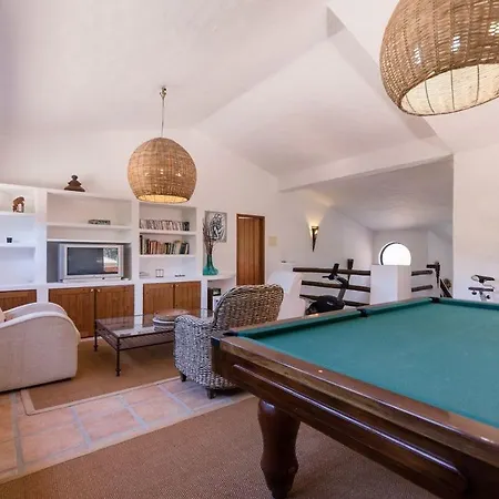 Lotus Verde - Spacious 6 Bedroom In Aroeira - Pool Table And Private Pool Lisbon